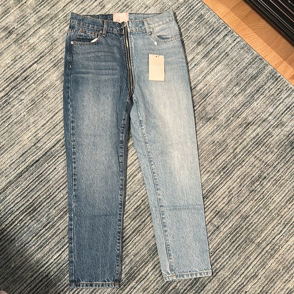 Revice denim yin yang crop jean size 29 NWT! - Picture 4 of 5